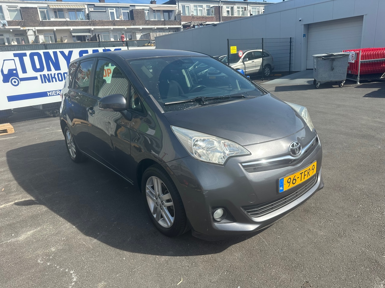 Toyota Verso S - 1.3 VVT-i Dynamic 1.3 VVT-i Dynamic - AutoWereld.nl