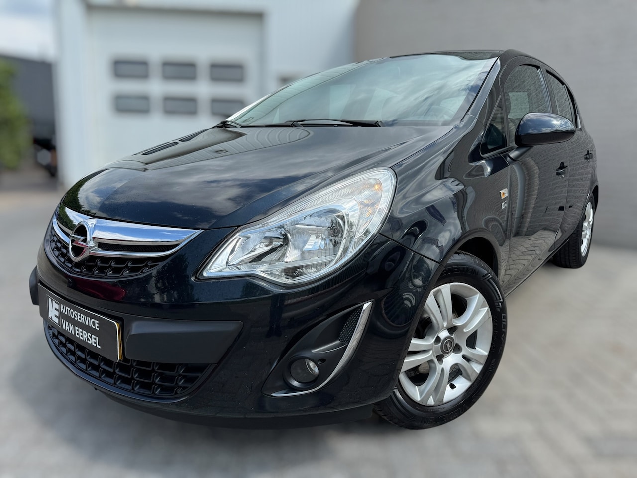 Opel Corsa - 1.2-16V Cosmo TREKHAAK / AIRCO / LMV / NAVI / CRUISE CONTROL - AutoWereld.nl