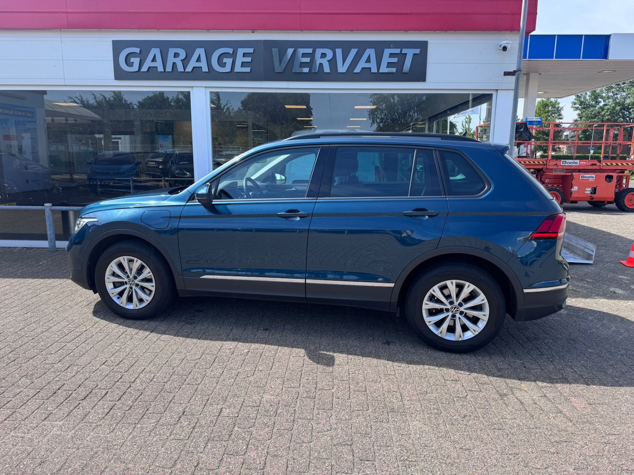 Volkswagen Tiguan - 1.5 eHybrid Life Edition 1.5 eHybrid Life Edition - AutoWereld.nl
