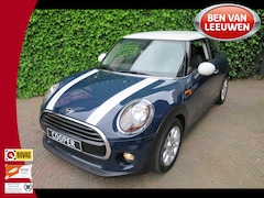 MINI Cooper - 1.5 Pepper F56 LCI met Navi, Apple CarPlay, Leer, PDC en 16"