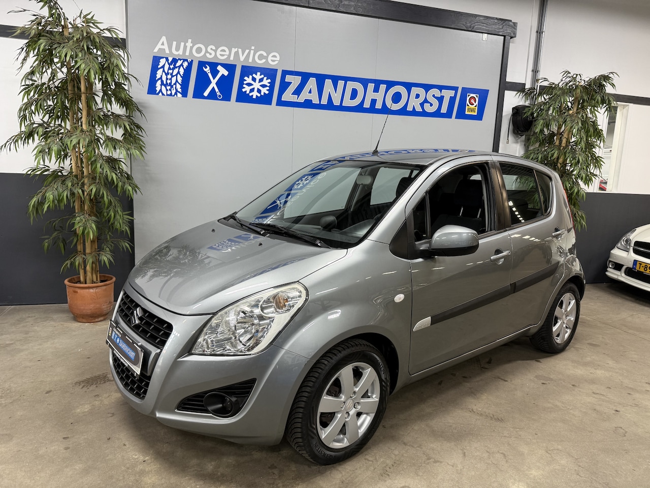 Suzuki Splash - 1.0 VVT Comfort EASSS // Airco // Lm velgen // Trekhaak - AutoWereld.nl