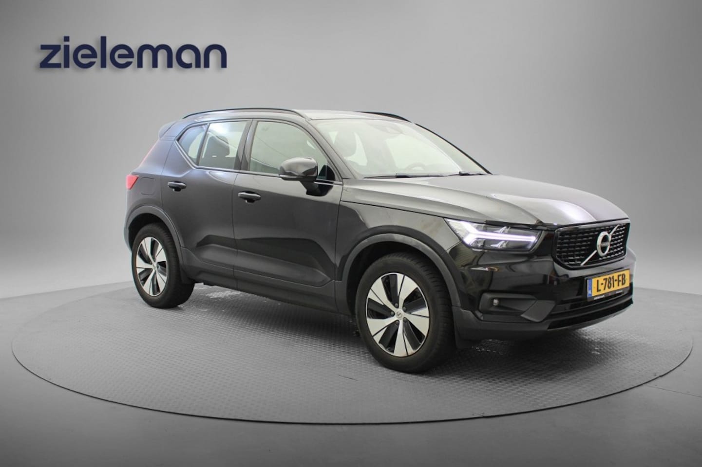 Volvo XC40 - 1.5 T4 Recharge R-Design Expression - Digitaal Cockpit, Carplay, Cruise - AutoWereld.nl