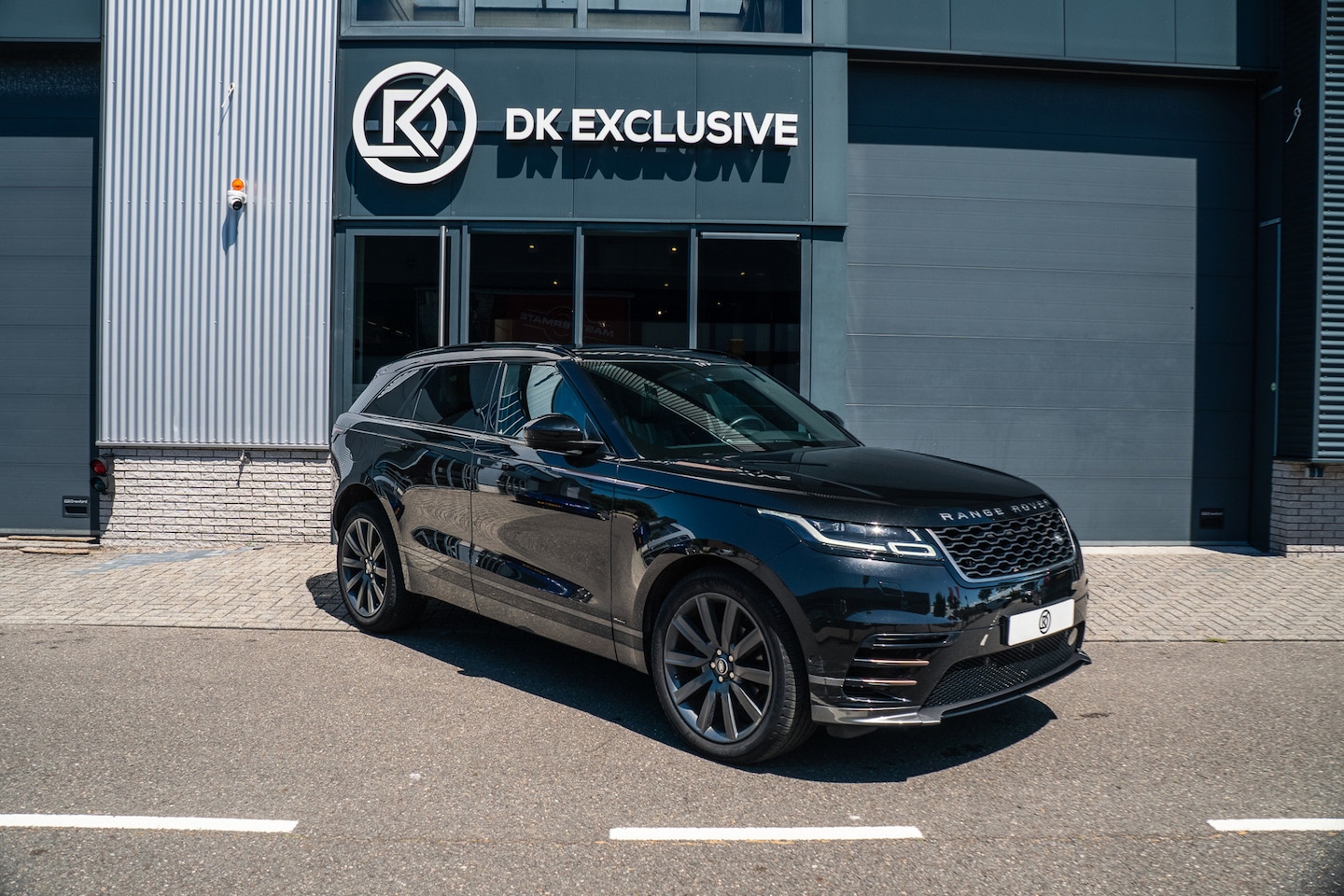 Land Rover Range Rover Velar - 2.0 I4 AWD R-Dynamic HSE 2.0 I4 AWD R-Dynamic HSE - AutoWereld.nl