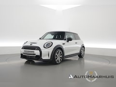 MINI 3-Deurs - 2.0 Cooper S Classic | Rijklaar | Dig. Cockpit | Stoelverw. | Camera+PDC | Sfeerverl. | Pi