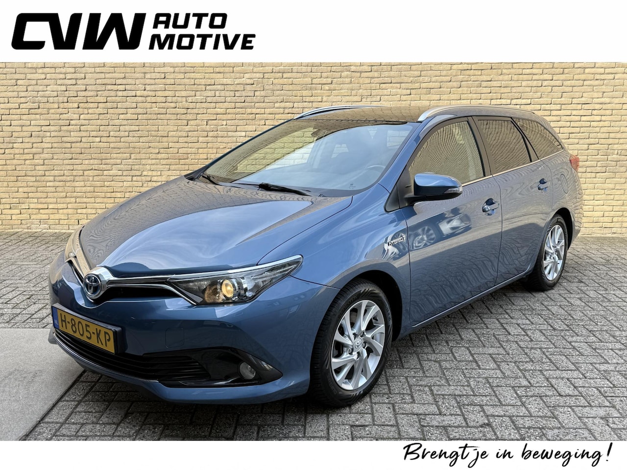 Toyota Auris Touring Sports - 1.8 Hybrid Trend | Panoramadak | Climate control | Cruise control | Navigatie | Camera | 1 - AutoWereld.nl