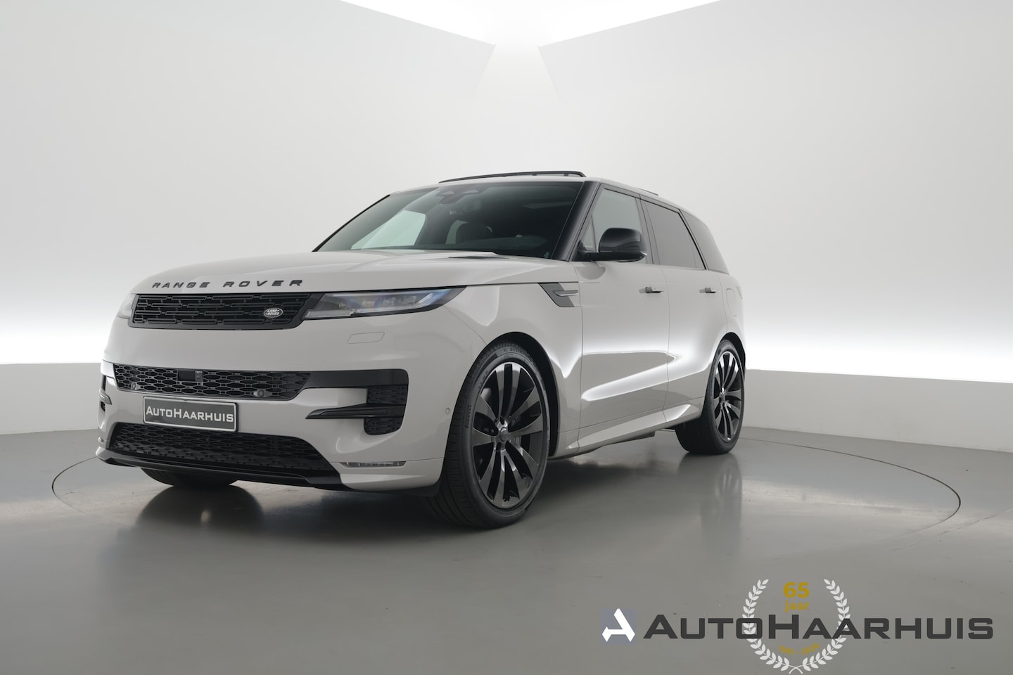 Land Rover Range Rover Sport - 3.0 P550e Autobiography | MY26 | Achterasbesturing | Luchtvering | Elek. Trekhaak | Massa - AutoWereld.nl