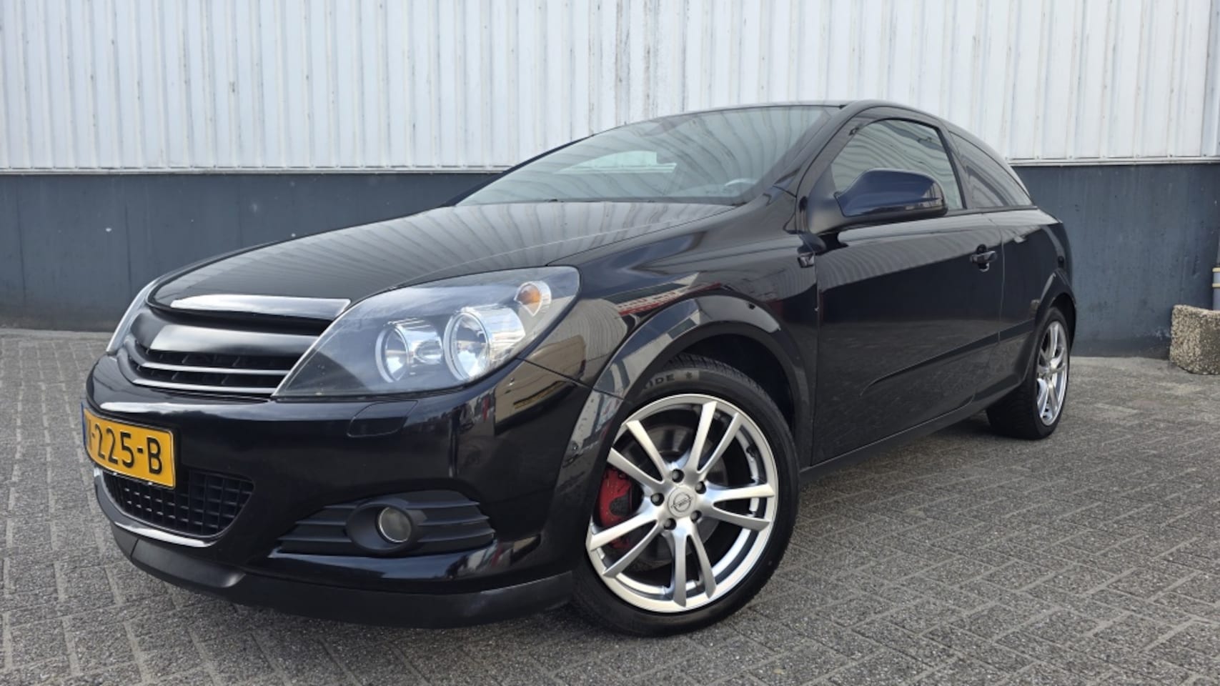 Opel Astra GTC - 1.6 T Cosmo 1.6 T Cosmo - AutoWereld.nl