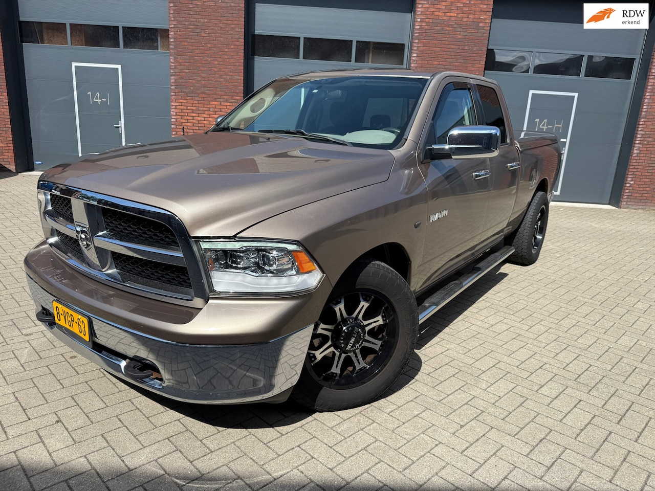 Dodge Ram - YOUNGTIMER LPG G3/ SUPER KM -STAND!!/COMPLEET ONDERHOUDEN/ZEER MOOI EN FRIS/RIJDT NIEUW/EX - AutoWereld.nl