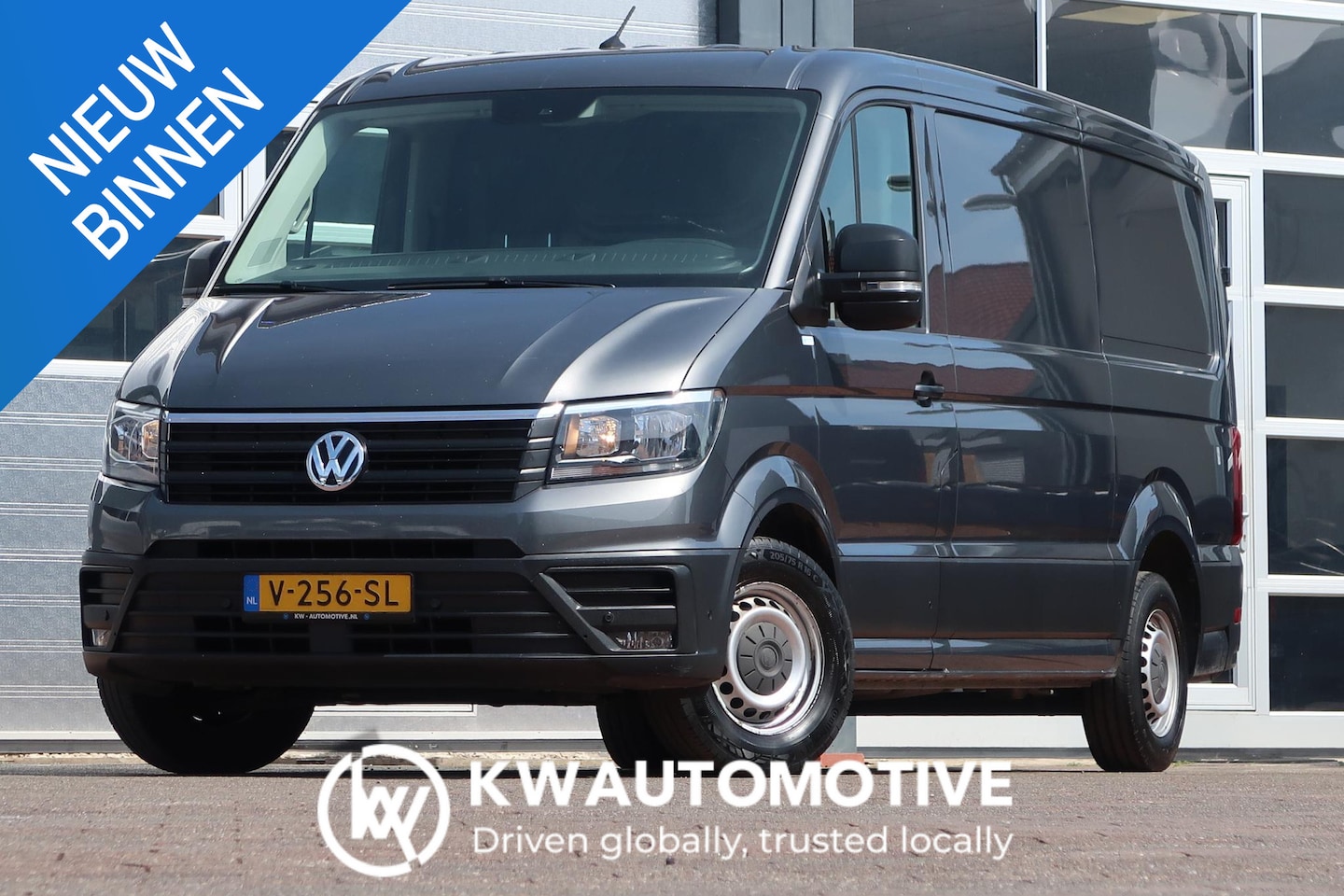 Volkswagen Crafter - 35 2.0 TDI L3H2 Highline CAMERA/ AIRCO/ CRUISE/ NAVI/ TREKHAAK - AutoWereld.nl
