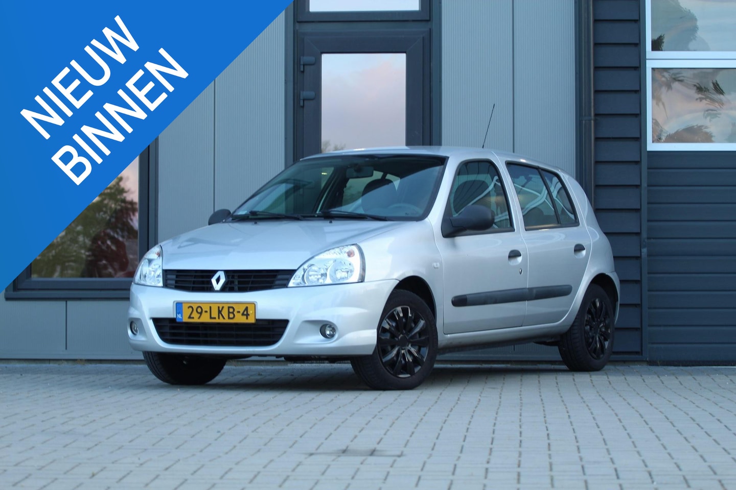 Renault Clio - 1.2-16V Campus Lyric | Cruise Controle | Airco | - AutoWereld.nl