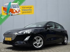 Ford Focus - 1.0 ECOBOOST HYBRID/LED/CAMERA/PDC/CARPLAY/NAVI/16''LMV