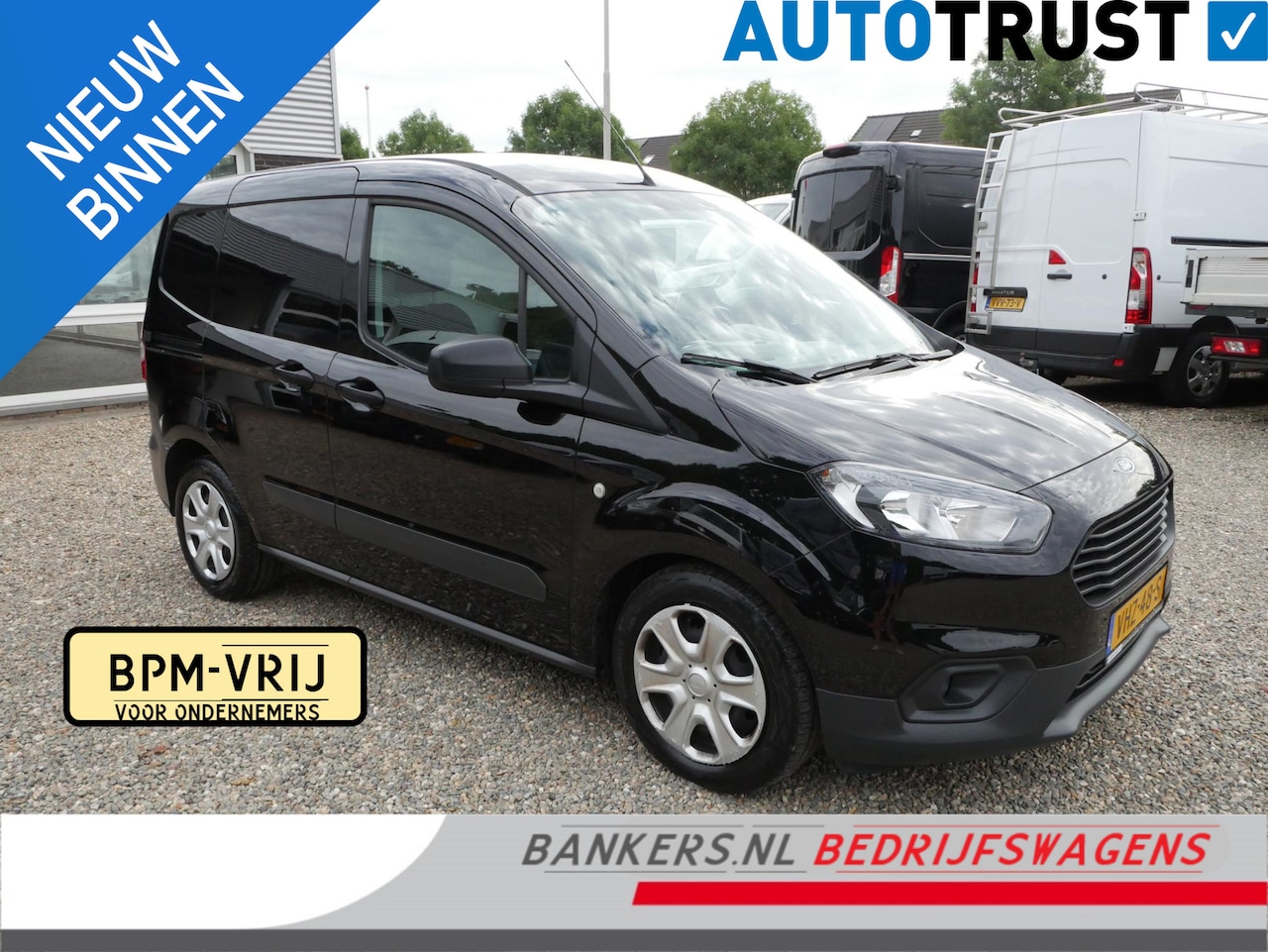 Ford Transit Courier - 1.0 100PK EcoBoost Benzine Trend Airco - AutoWereld.nl