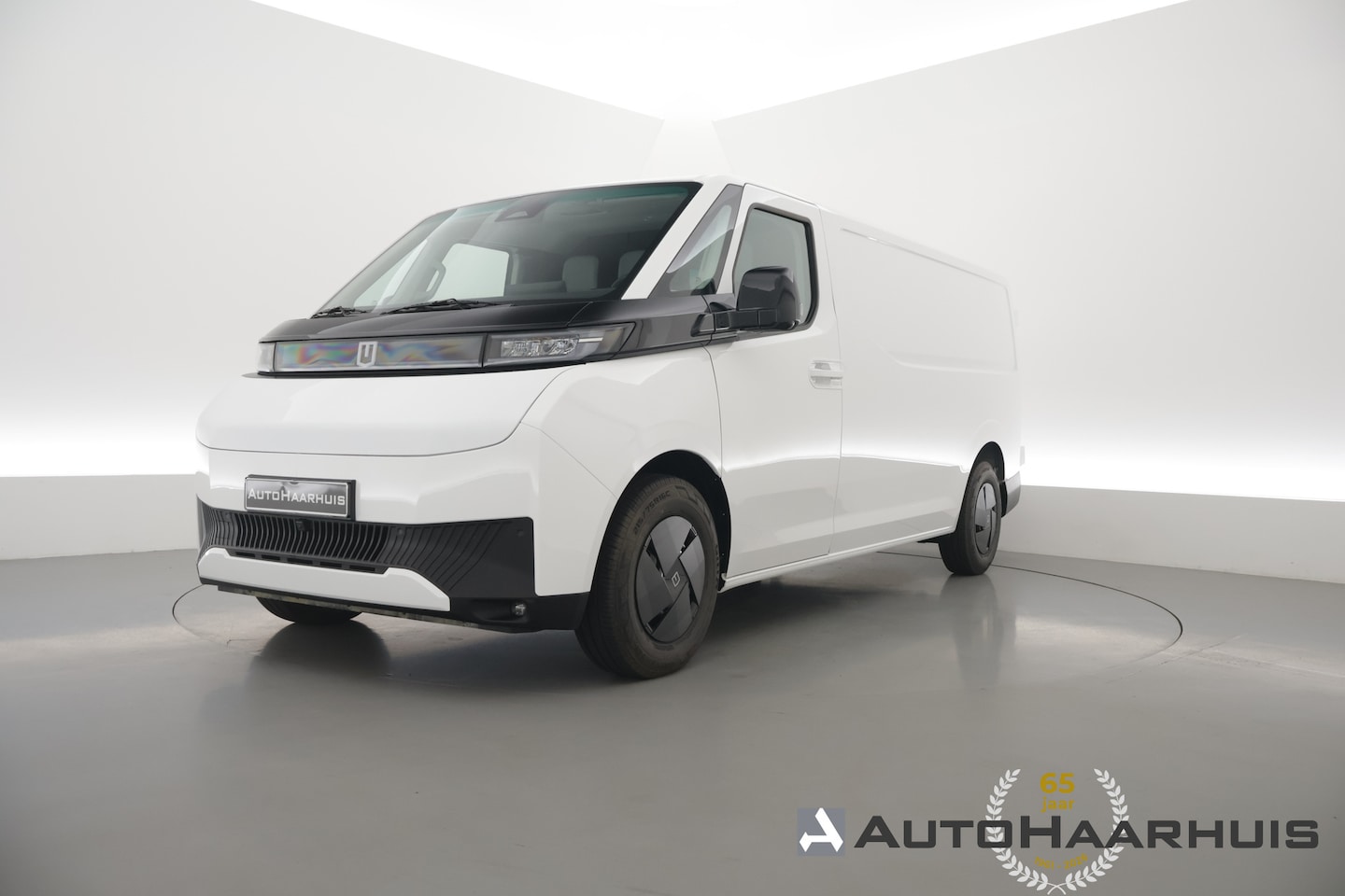 Farizon SV - L2H1 67 kWh | 270gr deuren | 2.000kg trekgew. | Apple Carplay | Adapt Cruise | Keyless | V - AutoWereld.nl