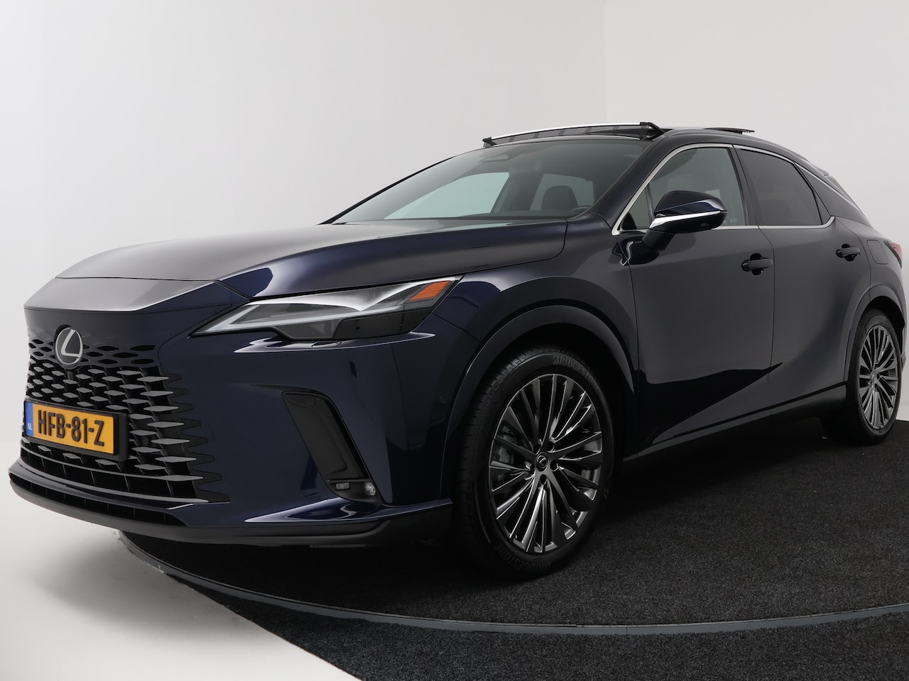 Lexus RX 450h - 450h+ Plug-in Hybrid President Line | Mark Levinson Audio | Panoramadak | 360 Camera | Sto - AutoWereld.nl