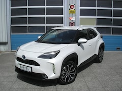Toyota Yaris Cross - Hybrid Dynamic all season parelmoer wit