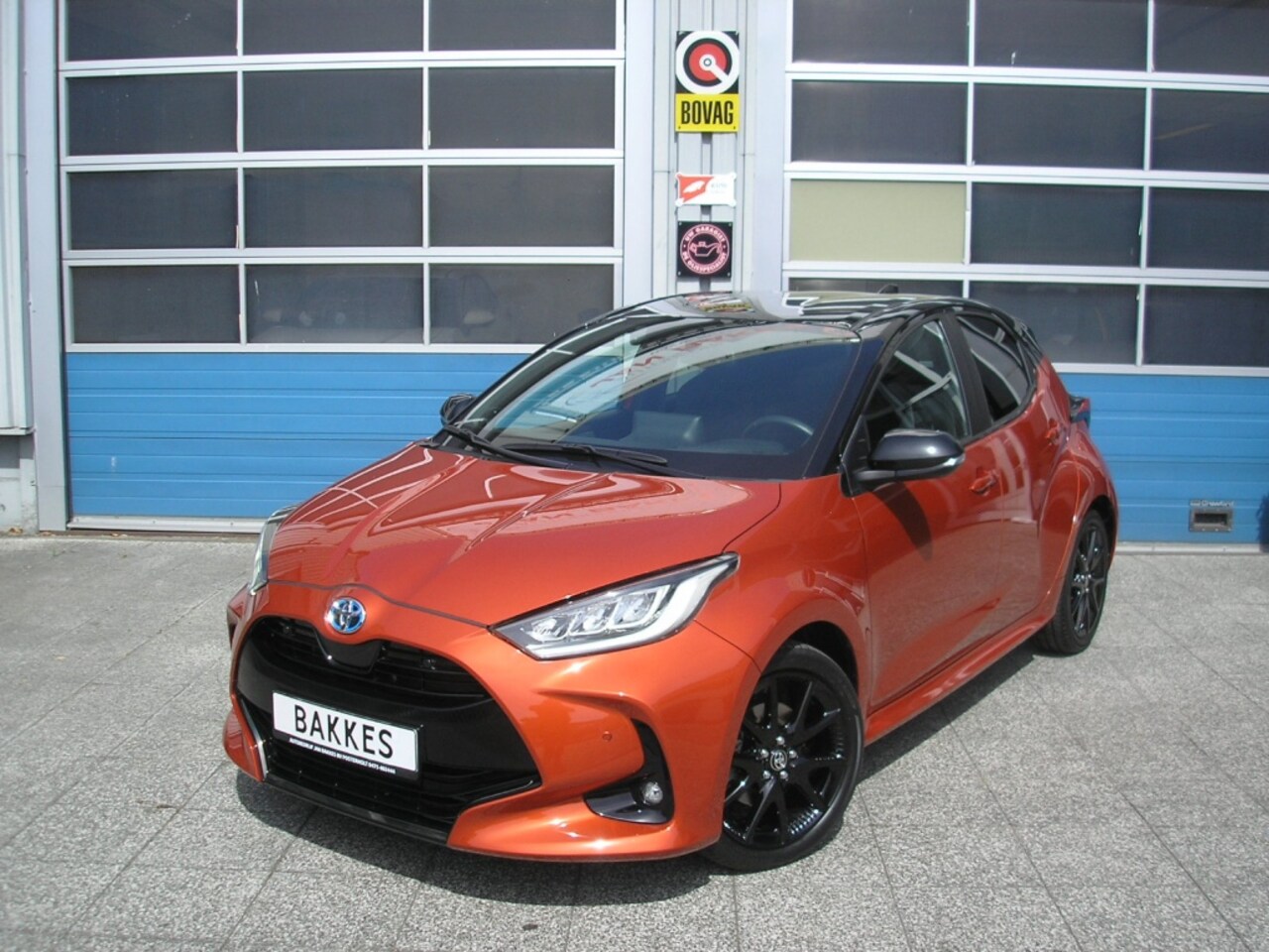 Toyota Yaris - Hybrid Executive Bi-Tone 37.000 km - AutoWereld.nl