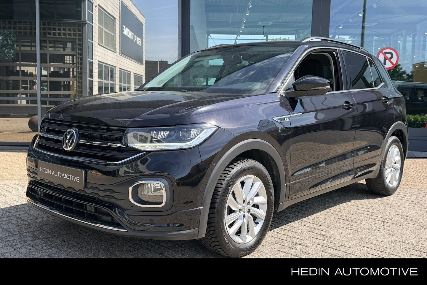 Volkswagen T-Cross - 1.0 TSI Life | R-Line exterieur | Ad. Cruise control | Digitaal cluster | - AutoWereld.nl