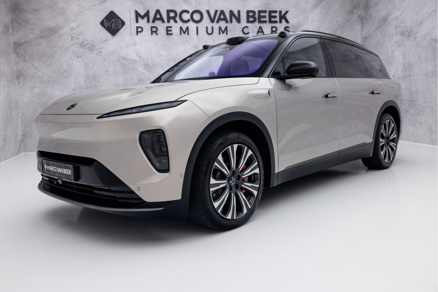 Nio EL8 - Long Range Executive (ex accu) 100 kWh | Massage | Ventilatie | Nomi Mate - AutoWereld.nl