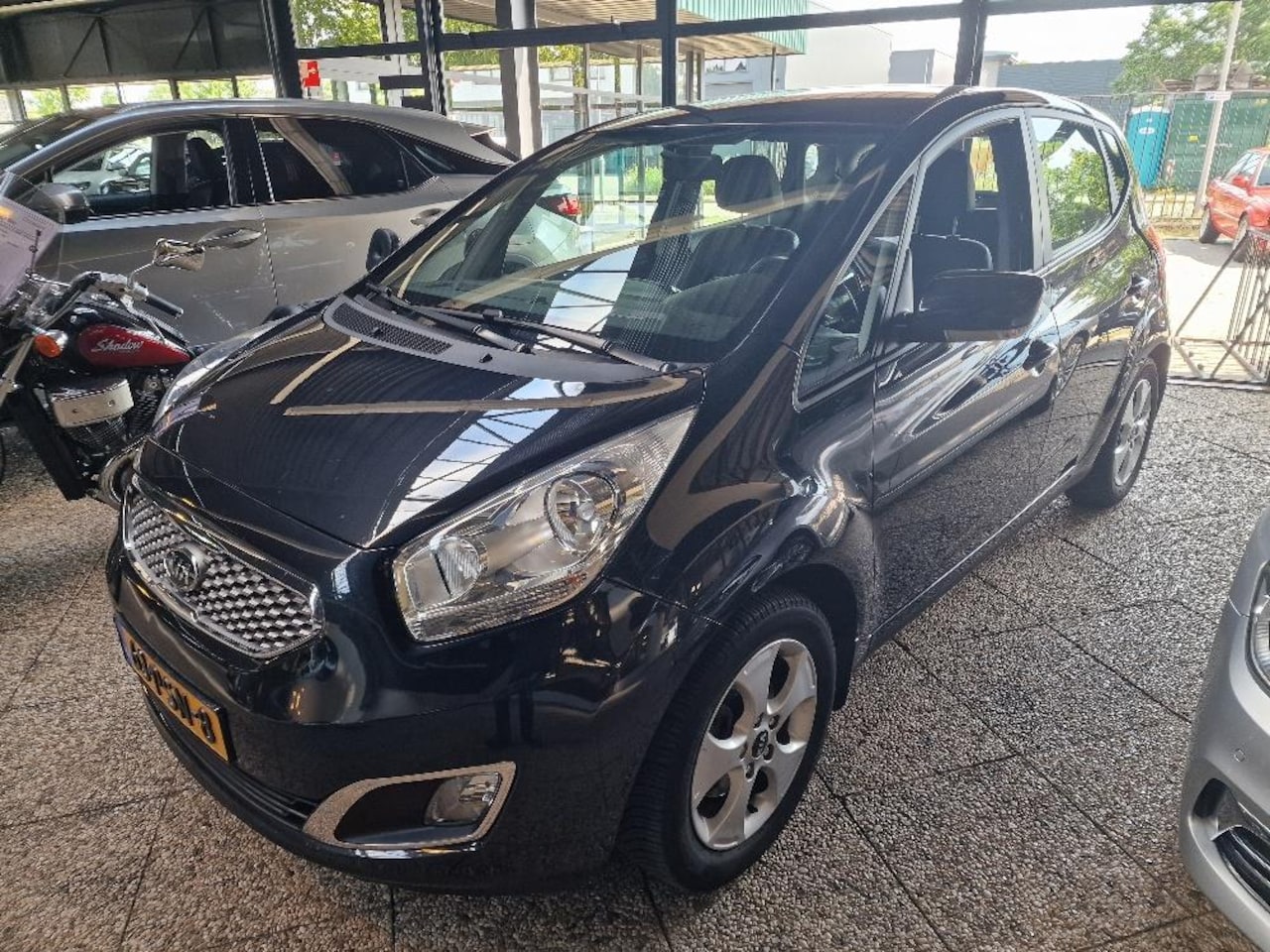 Kia Venga - 1.4 CVVT X-ecutive | Trekhaak | Aut.airco | Perfecte staat - AutoWereld.nl