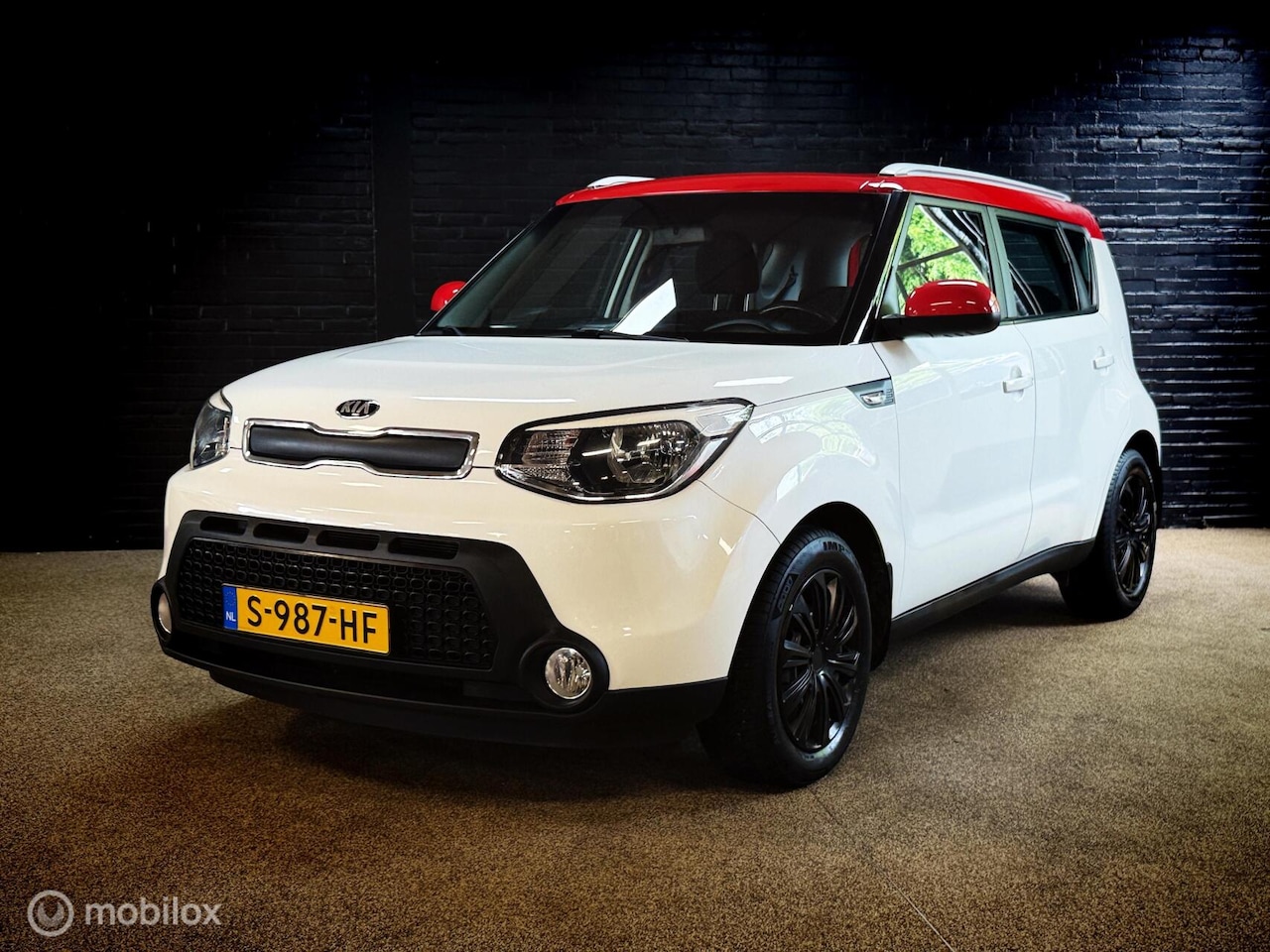 Kia Soul - 1.6 Bass TWO TONE AIRCO ELEK PAKKET - AutoWereld.nl