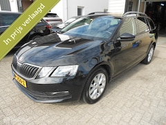 Skoda Octavia Combi - 1.0 TSI Greentech Ambition Business Trekhaak Apple Car play