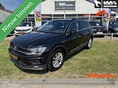 Volkswagen Tiguan - 1.5 TSI ACT Highline AUTOM./MASSAGE/TREKH