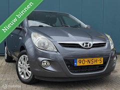 Hyundai i20 - 1.2i DynamicVersion 1Ste Eigenaar 5Drs Airco Trekhaak APK 24-06-2027