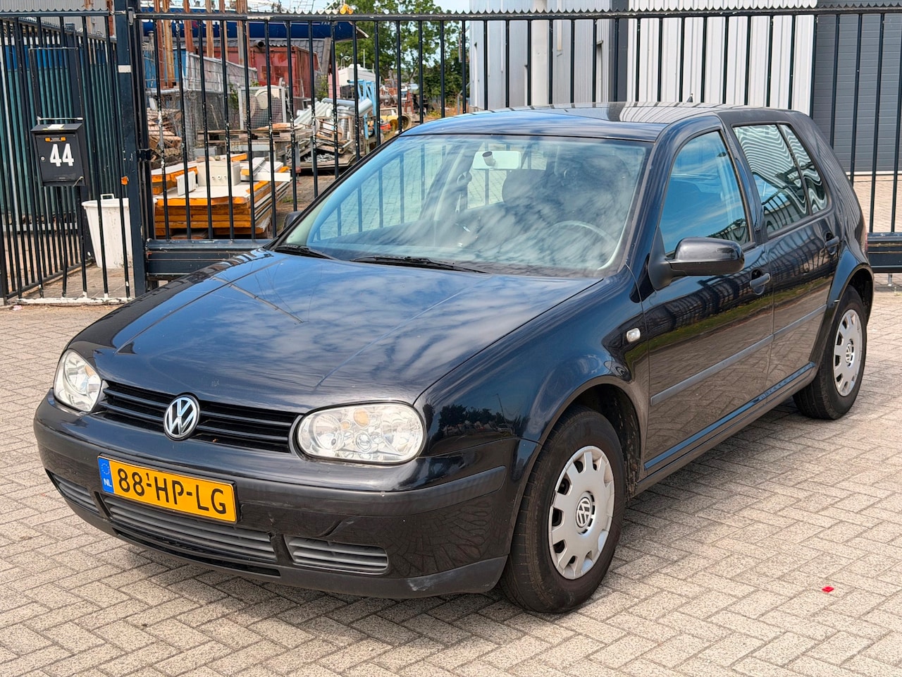 Volkswagen Golf - 1.6-16V Trendline Airco 5 Deurs inruilkoopje - AutoWereld.nl