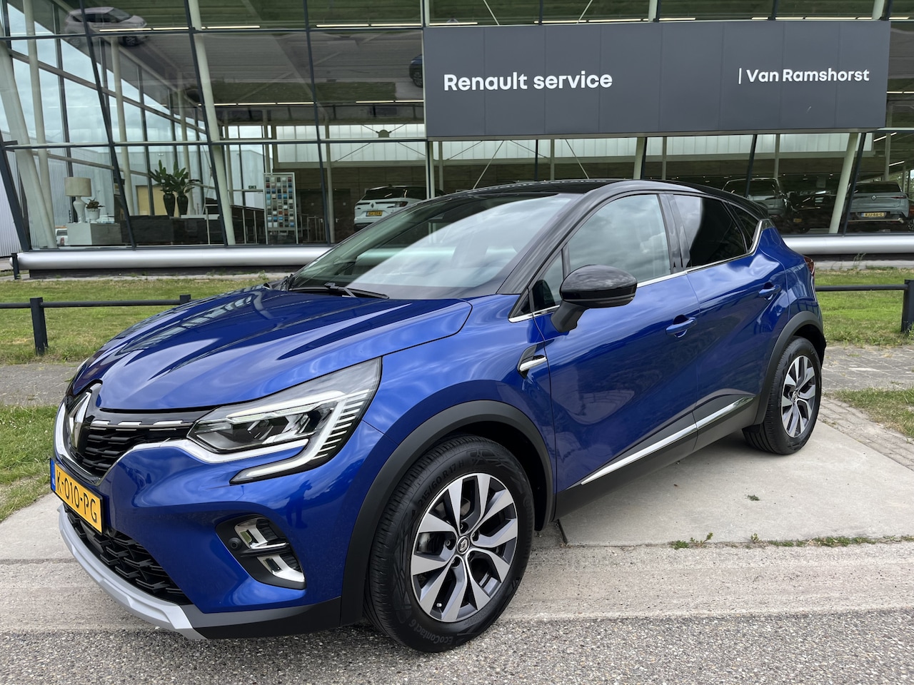 Renault Captur - 1.3 TCe 140PK Intens / Dealer onderhouden / Parkeer Camera / Navigatie / Climate / - AutoWereld.nl