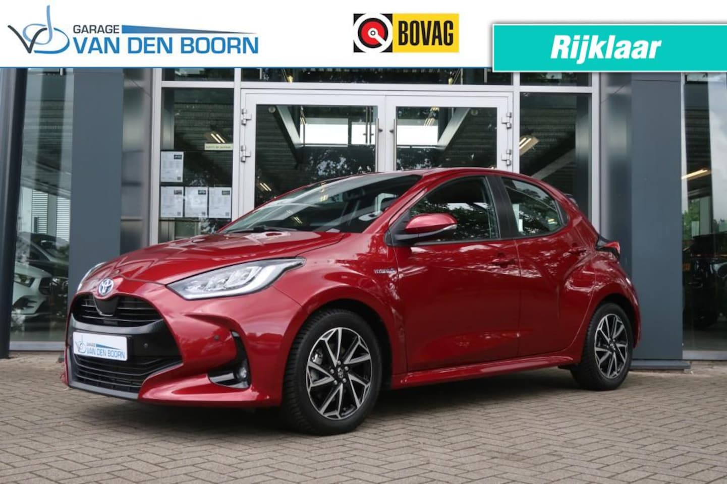 Toyota Yaris - 1.5 Hybrid, All-Season, Dealeronderhouden, Stoelverw, Keyless voll etc. - AutoWereld.nl