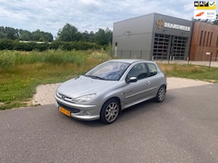 Peugeot 206 - 1.6-16V Quiksilver Clima.Clima