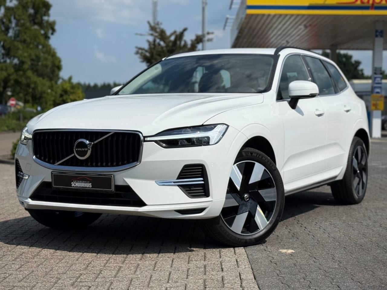 Volvo XC60 - 2.0B4 HYBRID PANORAMADAK EL.TREKHAAK STOEL/STUURVERWARMING - AutoWereld.nl