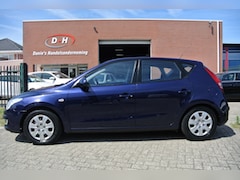 Hyundai i30 - 1.6i Dynamic airco automaat apk 29-05-2027 inruil mogelijk nap