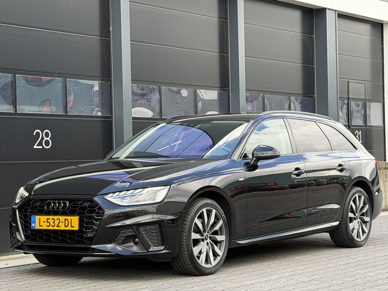Audi A4 Avant - 35 TDI S-Line Virtual-Cockpit Camera Clima - AutoWereld.nl