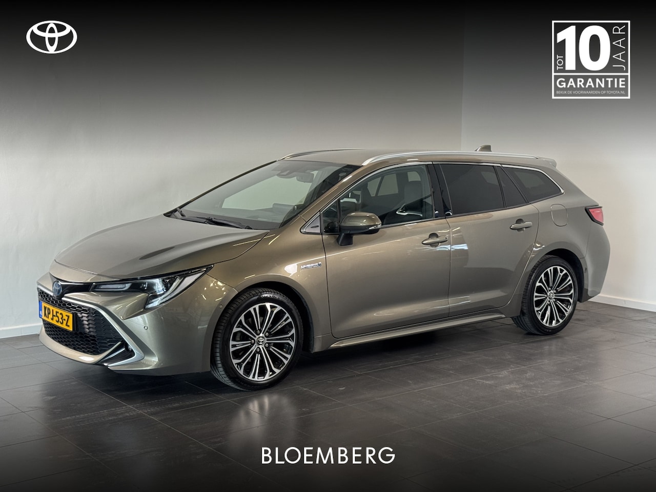 Toyota Corolla Touring Sports - 1.8 Hybrid Executive | Volleder | Head-Up Display | Stoelverwarming | Blind Spot Monitor | - AutoWereld.nl