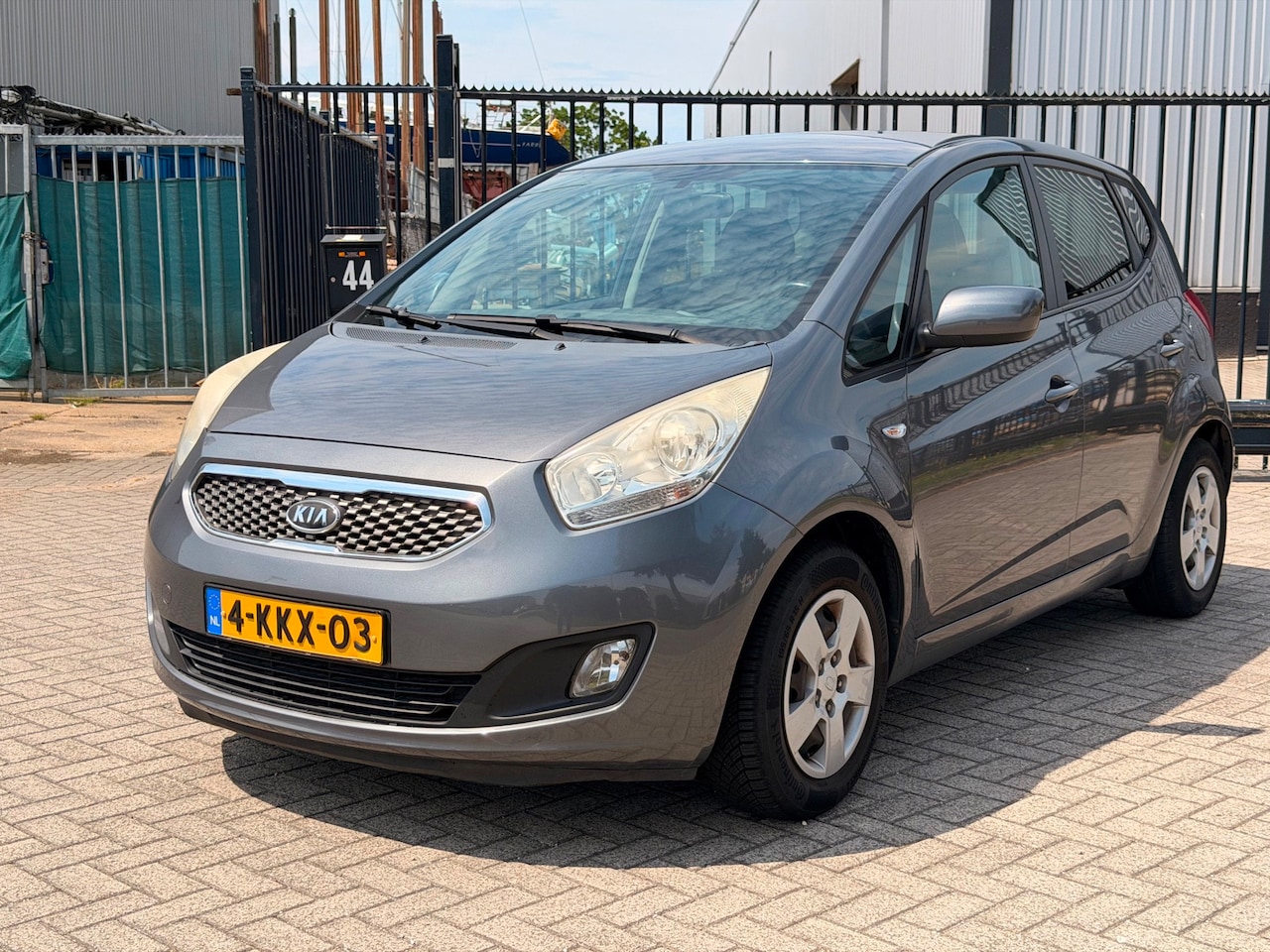 Kia Venga - 1.4 CVVT X-tra Clima Navi 5 Deurs - AutoWereld.nl