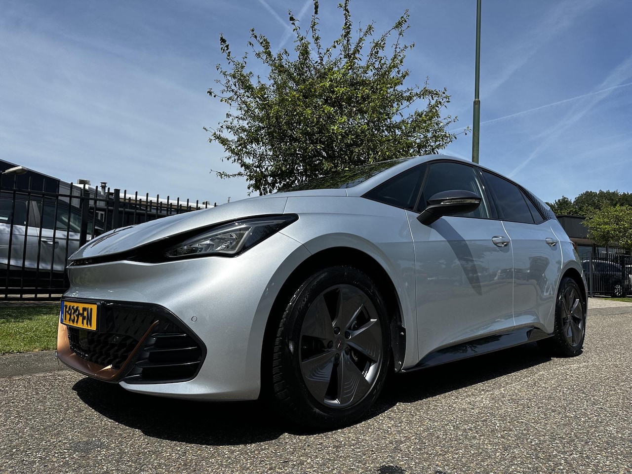 CUPRA Born - 150KW 62kWh 204pk Aut Business Plus Clima Navi - AutoWereld.nl