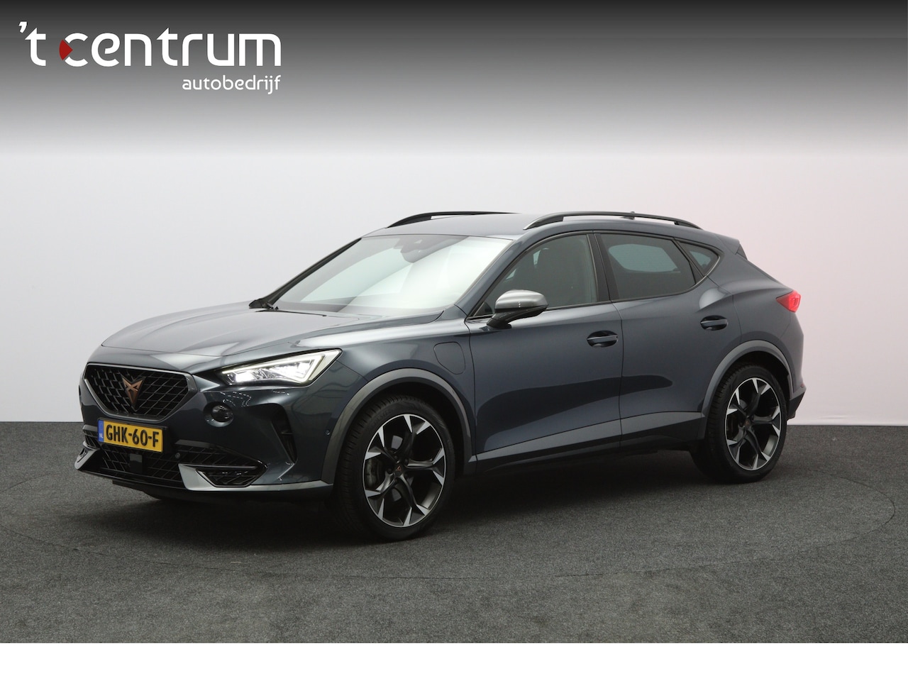CUPRA Formentor - 1.4 e-Hybrid 204 PK Adrenaline PHEV, Winterpakket, Adap. Cruise Control, Carplay, Camera - AutoWereld.nl