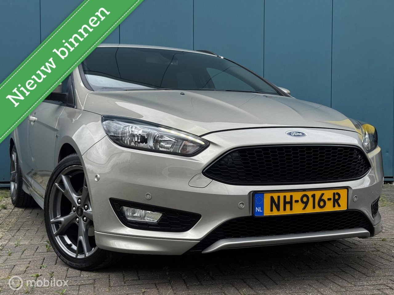 Ford Focus Wagon - 1.0 ST-Line Navi Clima Cruise Park-Assist APK 29-06-2027 - AutoWereld.nl