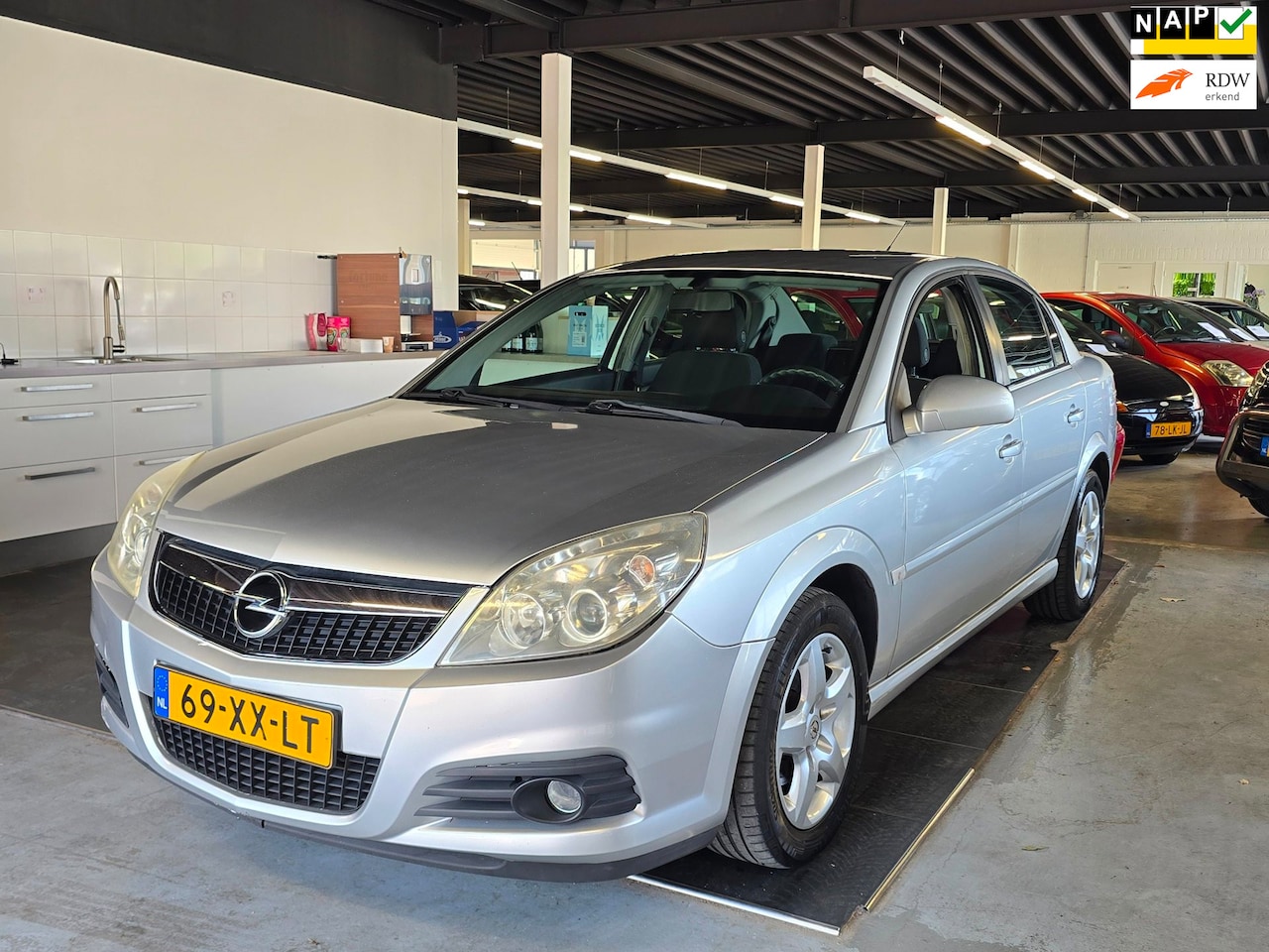 Opel Vectra - 1.8-16V Temptation/AIRCO/CRUISE/N.A.P/ - AutoWereld.nl