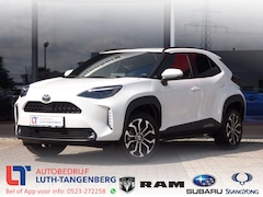Toyota Yaris Cross - 1.5 Hybrid Dynamic Winter Pack | Platinum Pearl White |