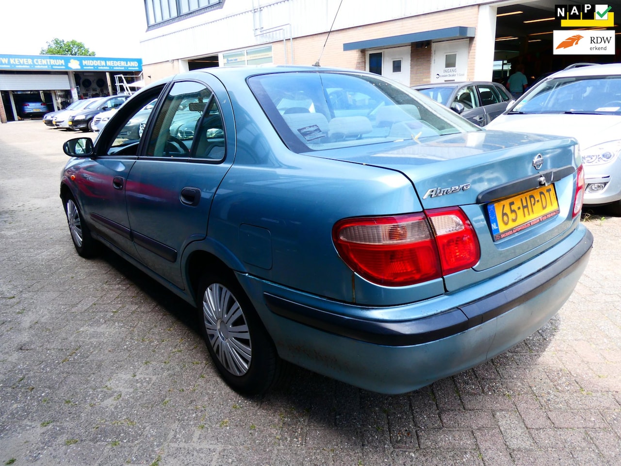 Nissan Almera - 1.8 Sedan Automaat Airco EXPORT ZO MEENEMEN - AutoWereld.nl