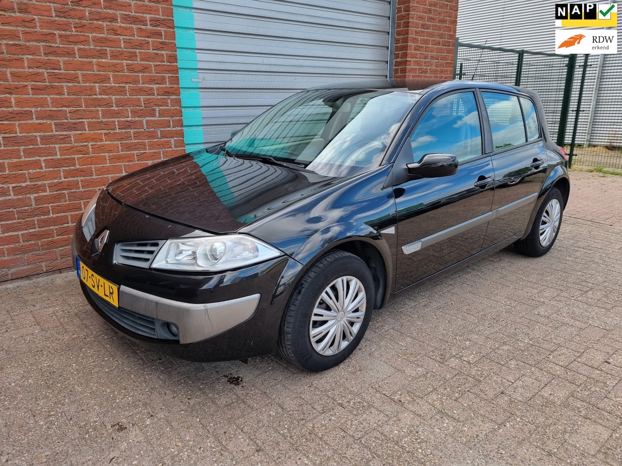 Renault Mégane - 1.6-16V Dynamique Comfort Automaat Bj:2006 NAP! - AutoWereld.nl