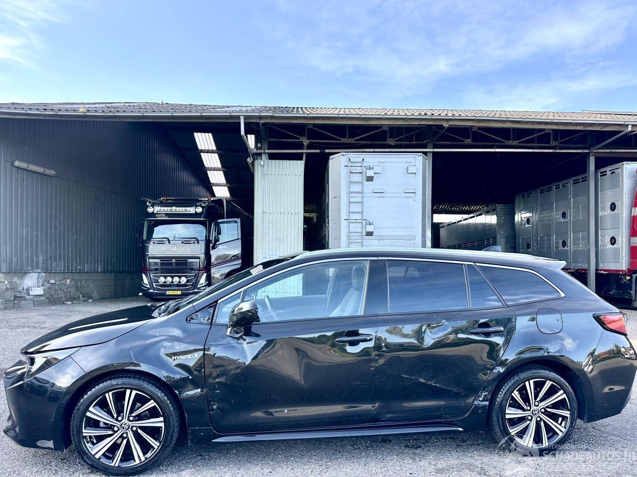 Toyota Corolla Touring Sports - 1.8 Hybrid Dynamic 1.8 Hybrid Dynamic - AutoWereld.nl