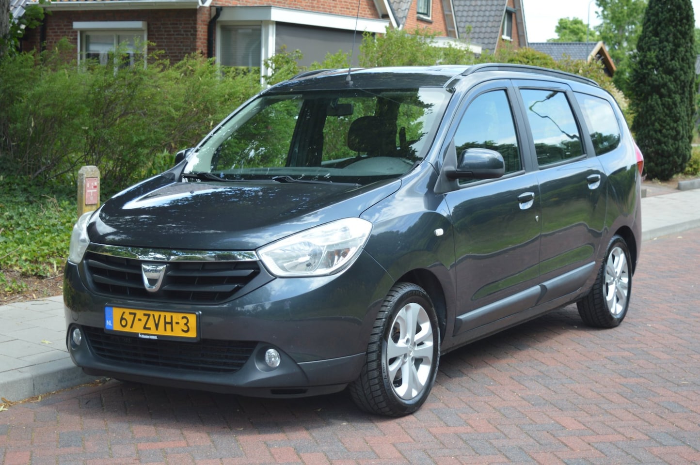 Dacia Lodgy - 1.2 TCe Prestige 5p. Recent groot onderhoud gehad - AutoWereld.nl