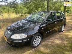 Fiat Croma - 2.2-16V Dynamic apk t/m 11-06-2027
