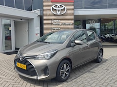 Toyota Yaris - TREND 5-DEURS NAVI LM-VELGEN CAMERA BLUETOOTH CLIMA