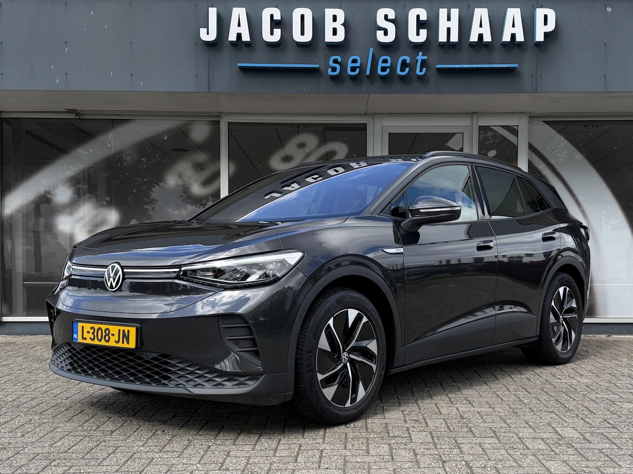 Volkswagen ID.4 - Life 77 kWh / Trekhaak / Adapt. Cruise / Carplay / PDC V+A / Stoel verwarming - AutoWereld.nl