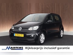Volkswagen Up! - 1.0 BMT 60pk high up Stoelverwarming Parkeersensoren Cruise Control Climate Control