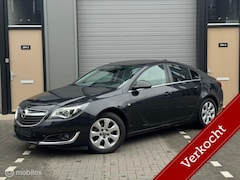 Opel Insignia - 1.6 CDTI Cosmo / PDC / Stoelv / Stuur / TrekH